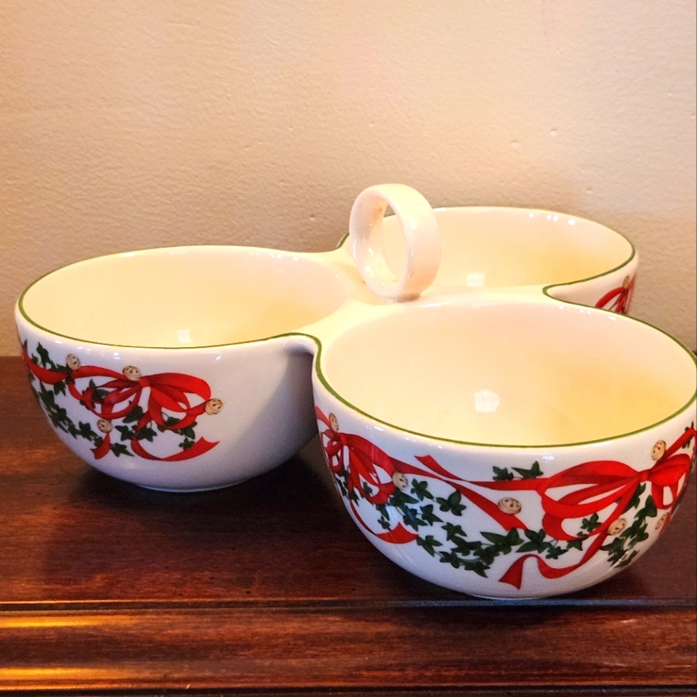 Spode Christmas Tree 3-Part Handled Server
